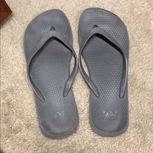 Flip flops